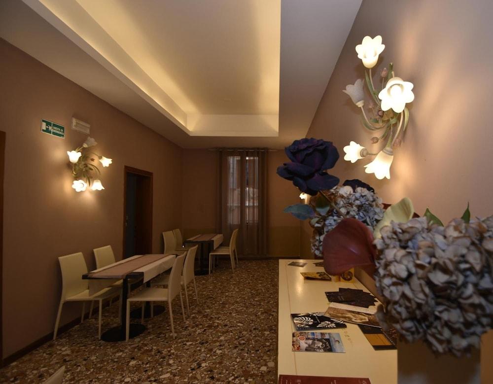 Locanda Poste Vecie Velence Kültér fotó