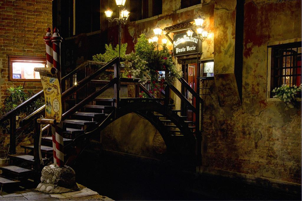 Locanda Poste Vecie Velence Kültér fotó