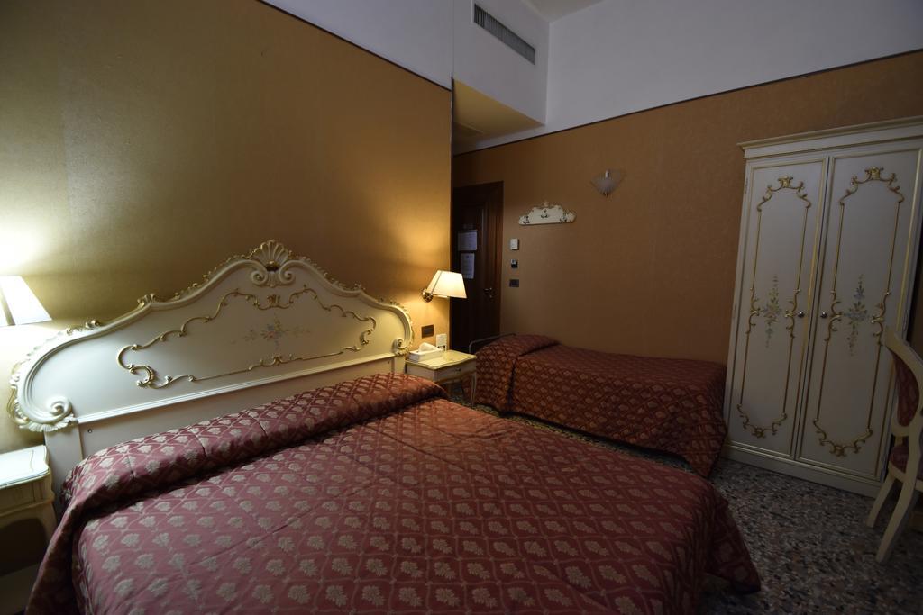 Locanda Poste Vecie Velence Kültér fotó